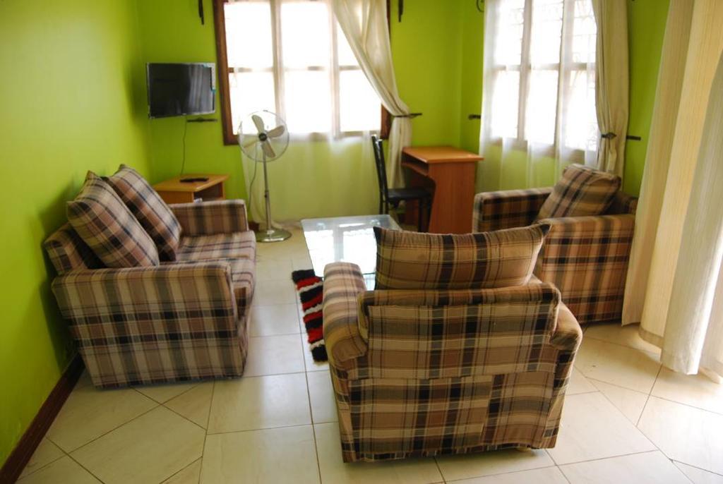 Prestige Resort Cottages Entebbe Exterior photo